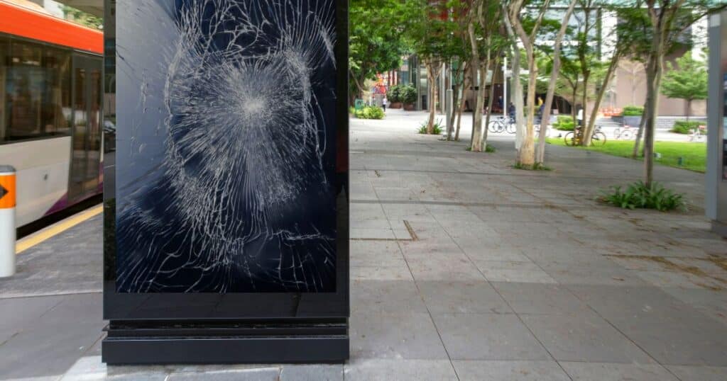 Success Story - Damaged Digital Advertising Screen Claim Settled the Next Working Day